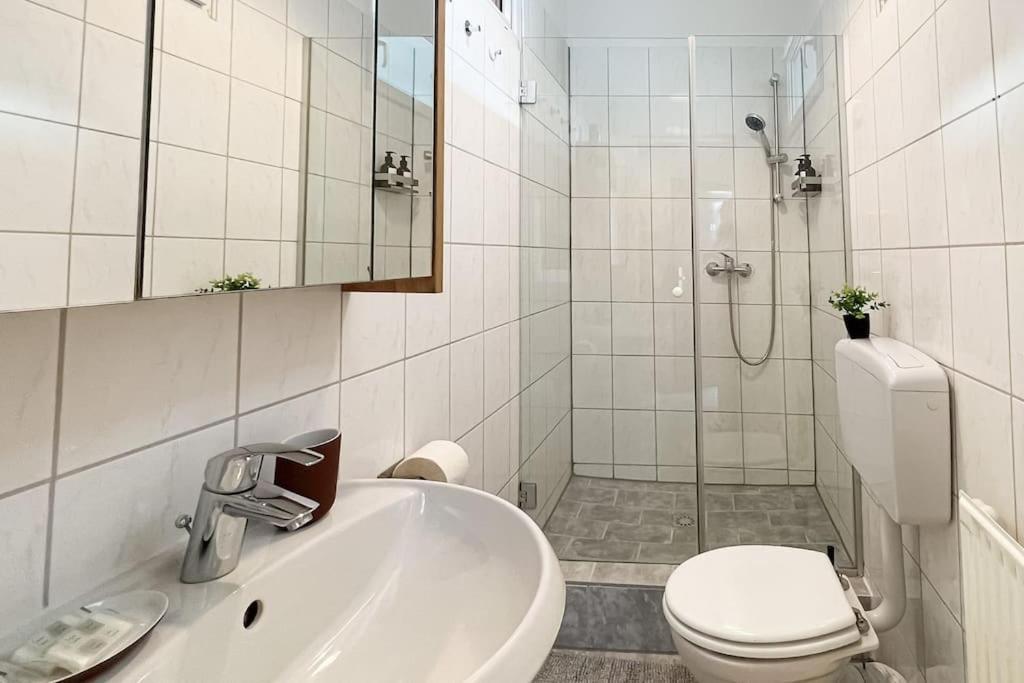 Cozy & Central 2 Bedroom Apartment Wien Exterior foto